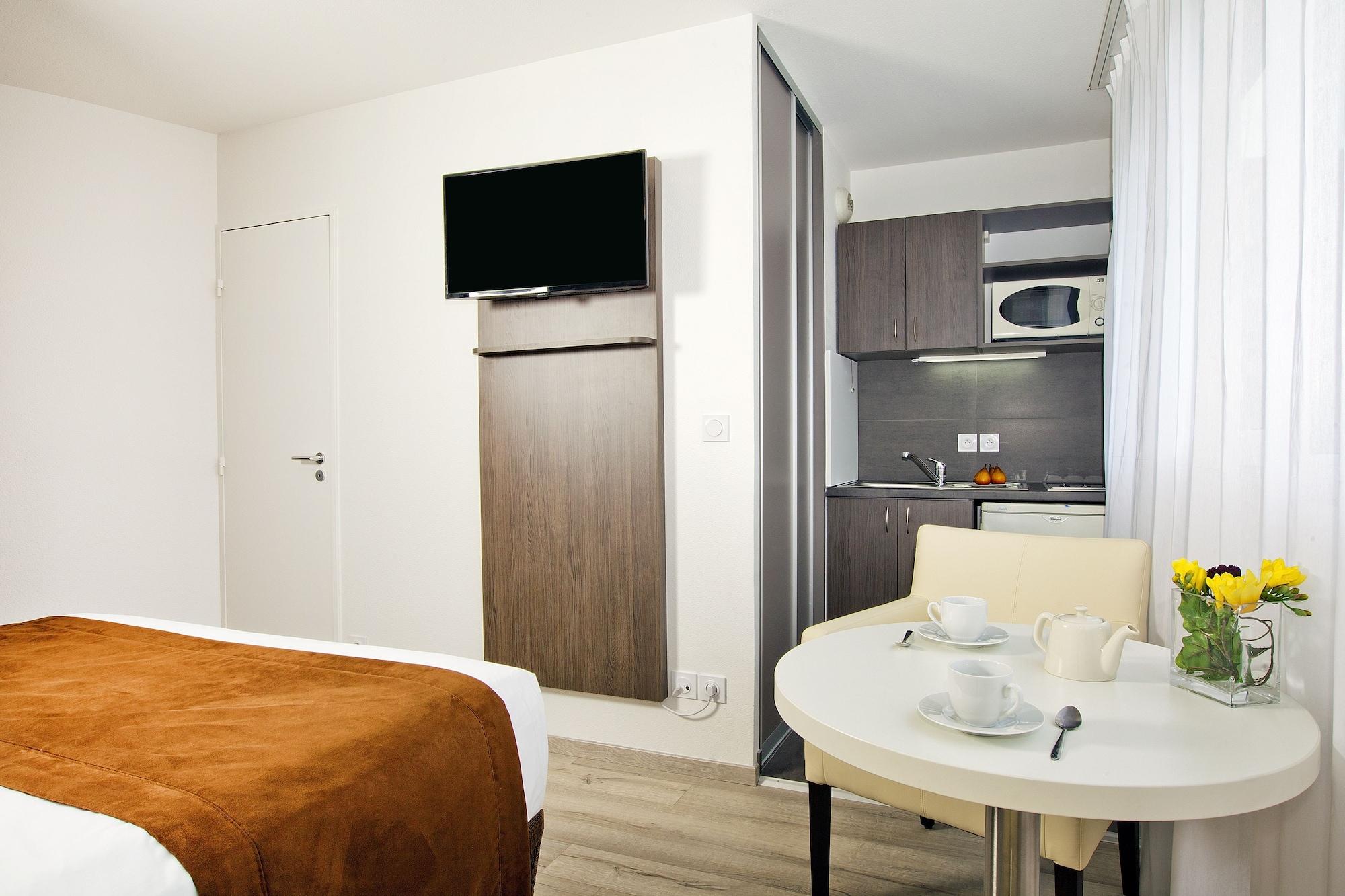 Sejours & Affaires Montreuil Saint Mande Aparthotel Exterior photo