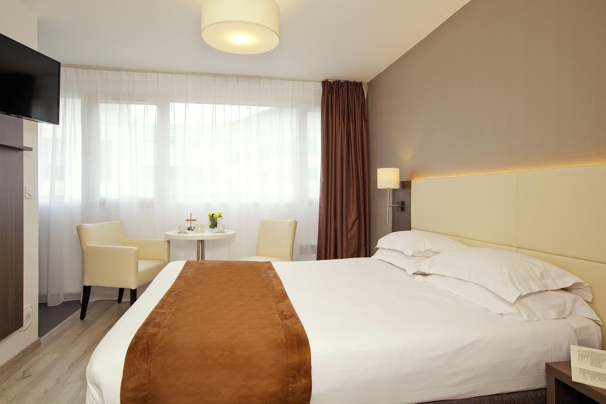 Sejours & Affaires Montreuil Saint Mande Aparthotel Exterior photo