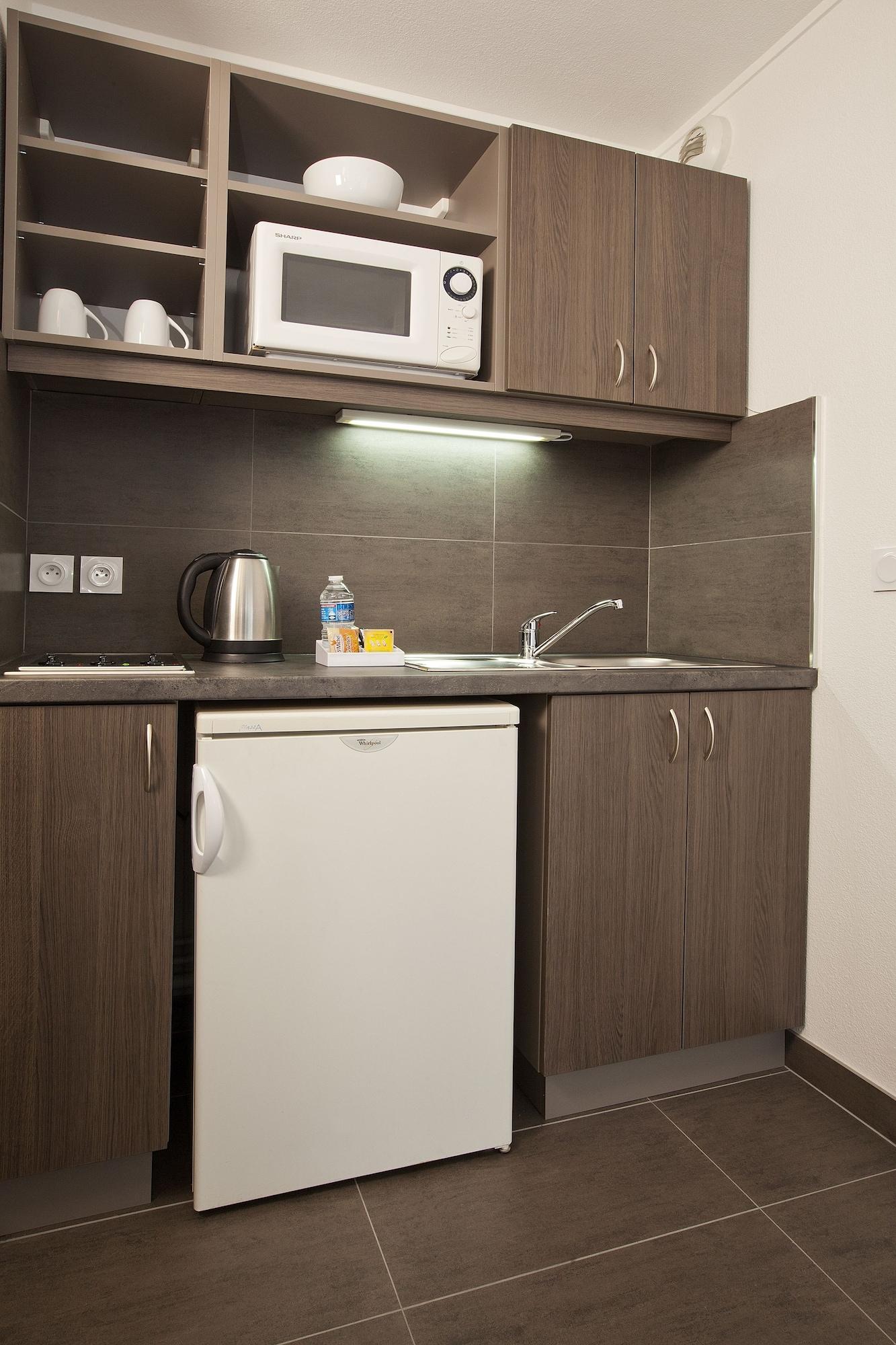 Sejours & Affaires Montreuil Saint Mande Aparthotel Exterior photo