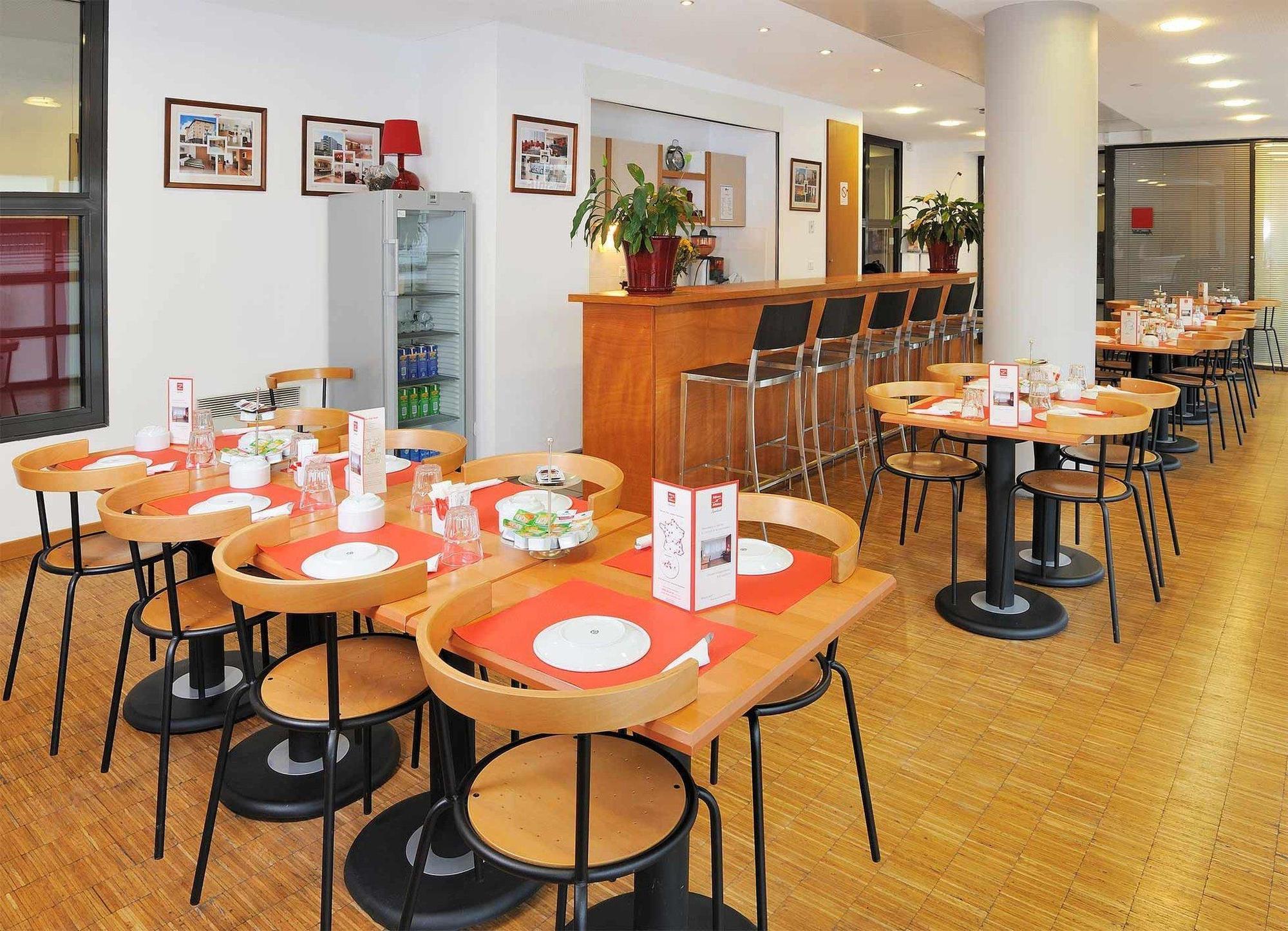 Sejours & Affaires Montreuil Saint Mande Aparthotel Exterior photo