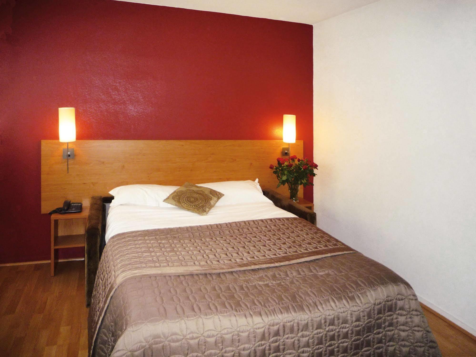 Sejours & Affaires Montreuil Saint Mande Aparthotel Exterior photo